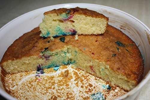 Gâteau au yaourt coloré façon Clara