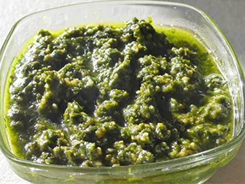 Pesto au basilic maison (alla genovese)