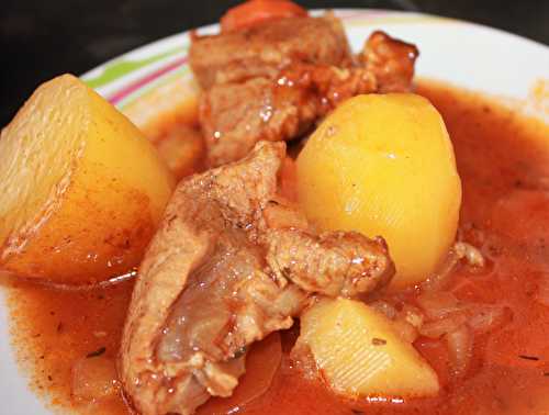 Sauté de veau aux carottes, pommes de terre