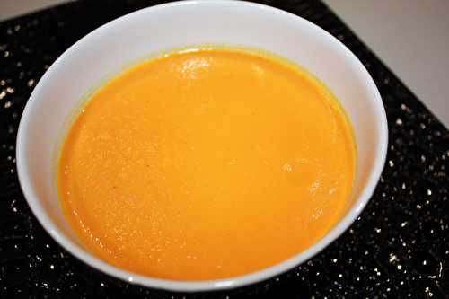 Velouté de carottes au curry