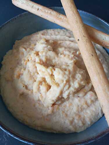 Houmous de lentilles corail