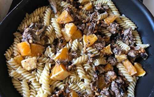 FUSILLI à la Sardine , Pignons grillés et raisins secs