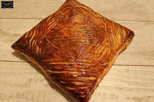 Une Galette des Rois Citron Noisettes