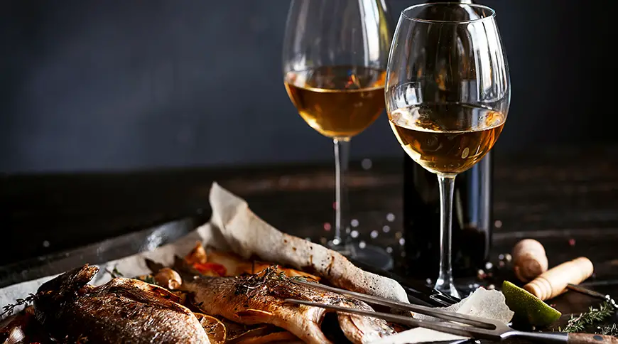 Poisson et vin blanc : le guide complet des accords