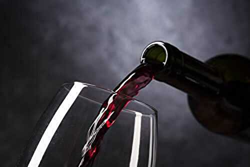 Pourquoi le vin Côte-Rôtie est un incontournable des caves de connaisseurs ?