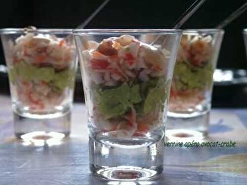 Verrine apéro miettes de crabe-avocat