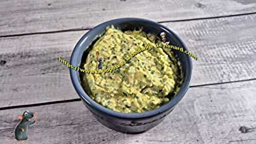 Sauce gribiche pour des burgers