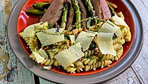 Pâtes au bleu, noix et porto