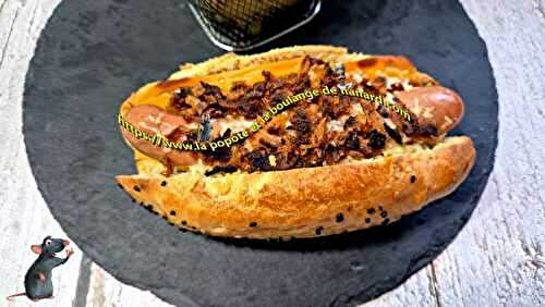 Hot-dog maison gourmand