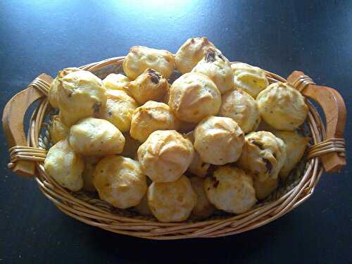 Gougères aux saveurs italiennes