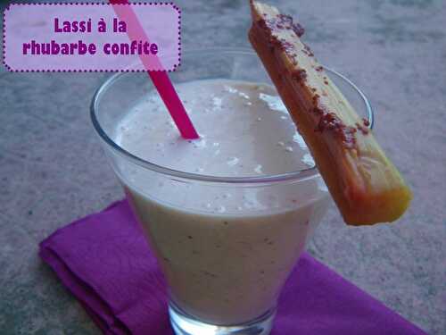 Lassi à la rhubarbe confite et lait ribot