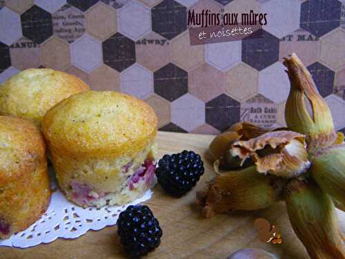 Mini muffins aux noisettes et mûres
