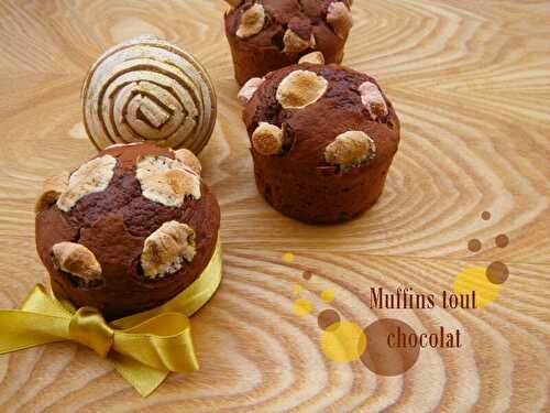 Muffins tout chocolat et chamallow - La ronde des délices