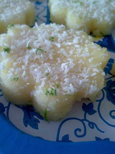 Palets de semoule à la noix de coco