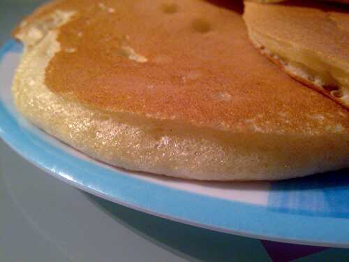 Pancakes légers aromatisés aux fruits rouges