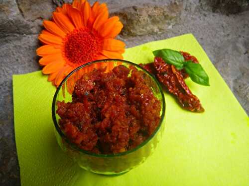 Pesto rosso (aux tomates séchées)