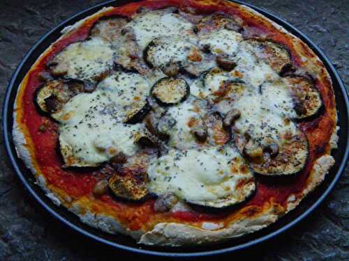 Pizza végétarienne aux aubergines