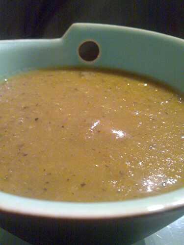 Soupe à la carotte et aux lentilles blondes