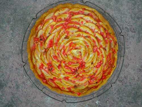 Tarte aux pommes et pralines roses