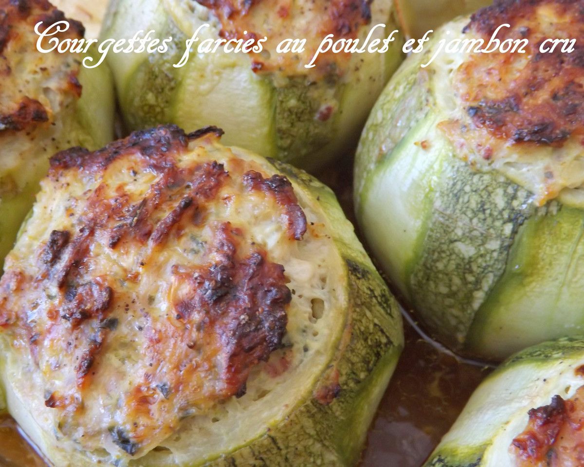 Courgettes farcies : Poulet, jambon cru, fromage fondu, coriandre, curry..