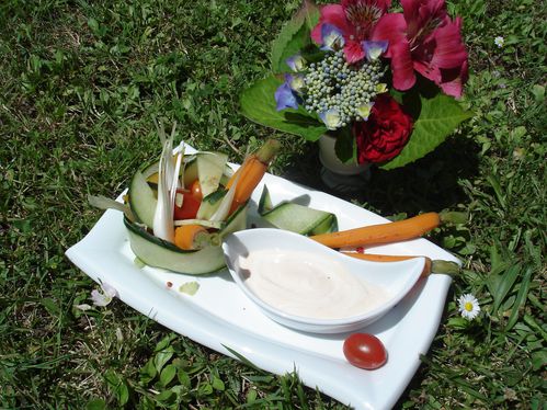 Panier de légumes et sa sauce aurore