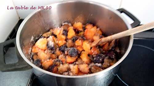 CONFITURE AUX TROIS PRUNES