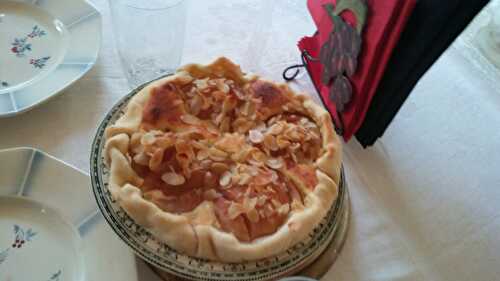 TARTE AMANDINE AUX POIRES