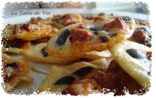 Biscuits apéro aux olives noires et au chorizo (blancs d'oeufs) - La table de Vio