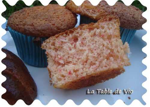 Cake (muffins et autres) aux fraises Tagada - La table de Vio