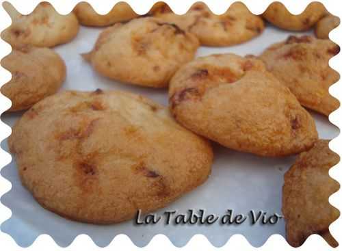 Cookies aériens chorizo parmesan - La table de Vio