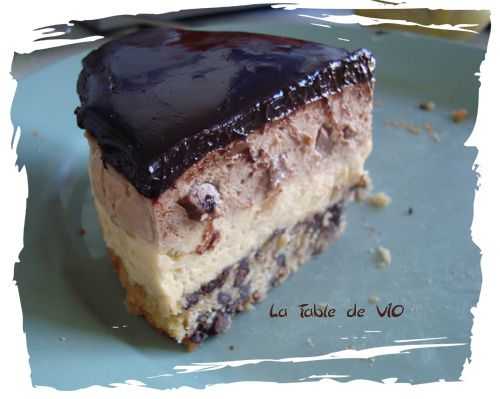 Double mousse, chocolat au lait et vanille, sur lit de cookie : un délice d’Eryn (gâteau)