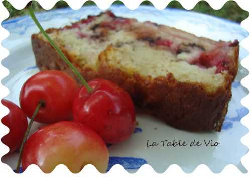 Gâteau aux fruits frais et pépites de chocolat