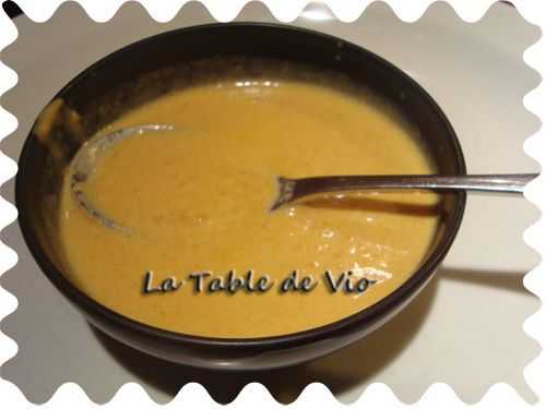 Soupe de carottes curry-coco - La table de Vio