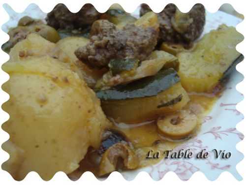 Tajine aux boulettes et aux courgettes