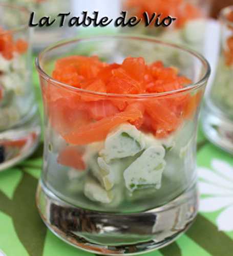 Verrines de saumon, pommes et avocats