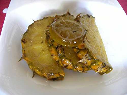 Ananas rôti au romarin et au citron vert  - La tambouille de Violette