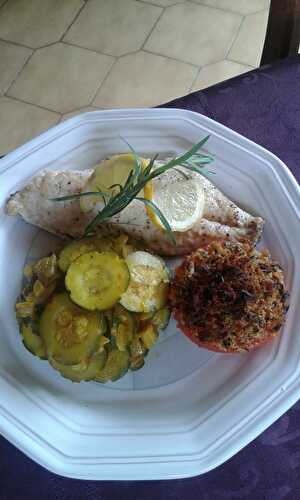 Filet de Dorade, courgettes au ras el hanout et tomates à la provençales