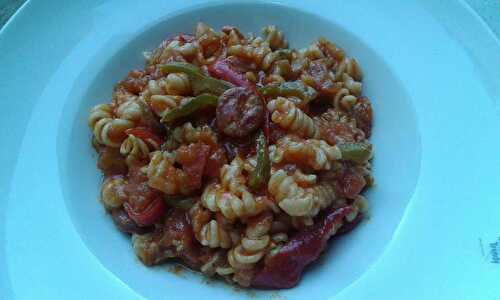 One pot pasta chorizo, poivrons et tomates fraiches