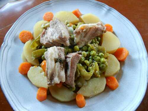 Ragoût d'agneau aux petits légumes de printemps