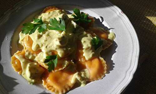 Raviolis au saumon sauce curry