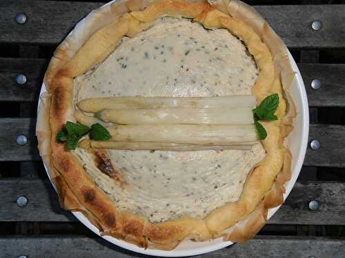 Asperges, crème et menthe: tarte d'inspiration anglaise