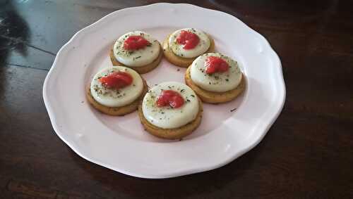 Bouchées de panisse à la mozzarella