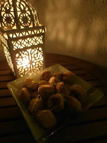 Boulettes de lentilles au citron vert, au pavot et aux épices