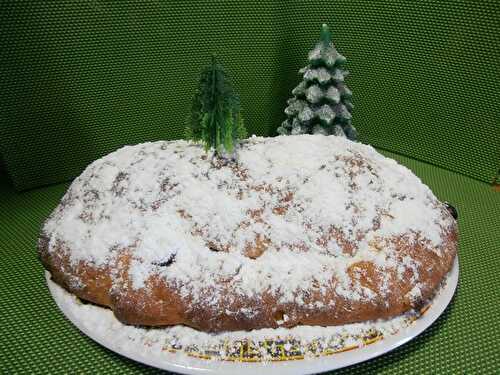 Christ Stollen (gâteau allemand de Noël)