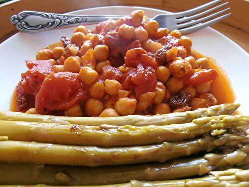 Curry de pois chiches aux tomates et au safran, mais euh... sans curry!