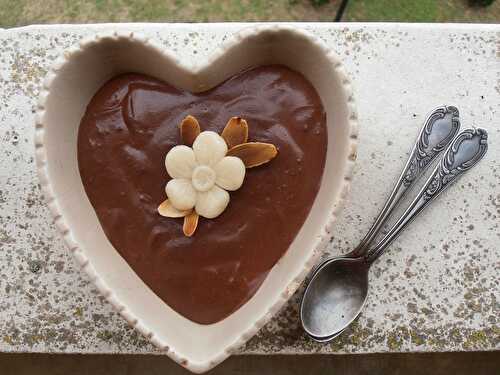 Mousse au chocolat à l'amande