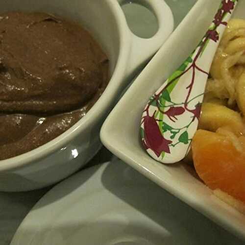 Mousse au chocolat d'Elise (+ ptite salade de fruits sympa)