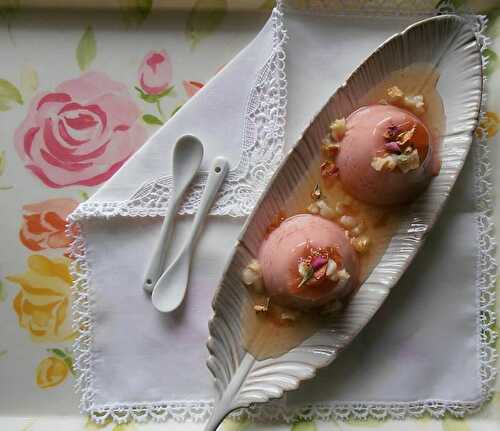 Panna cotta rose-lychee