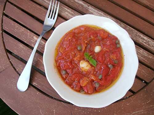 Salade méchouia (poivrons et tomates grillées)