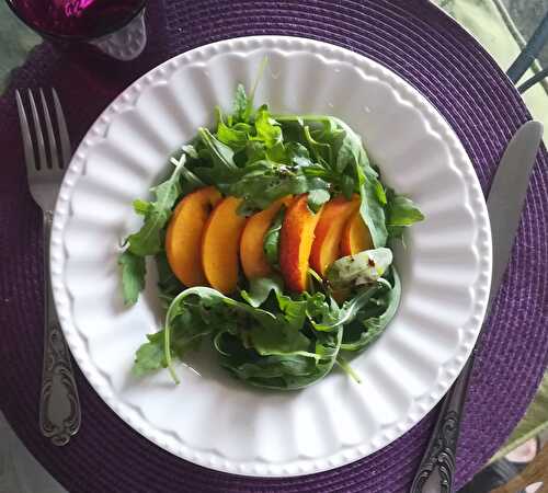 Salade pêche et roquette